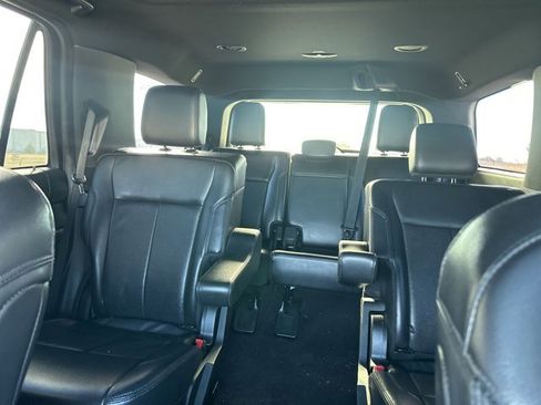 Used 2020 Ford Expedition XLT w/ Equipment Group 202A image 20