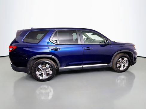 Used 2023 Honda Pilot EX-L image 11