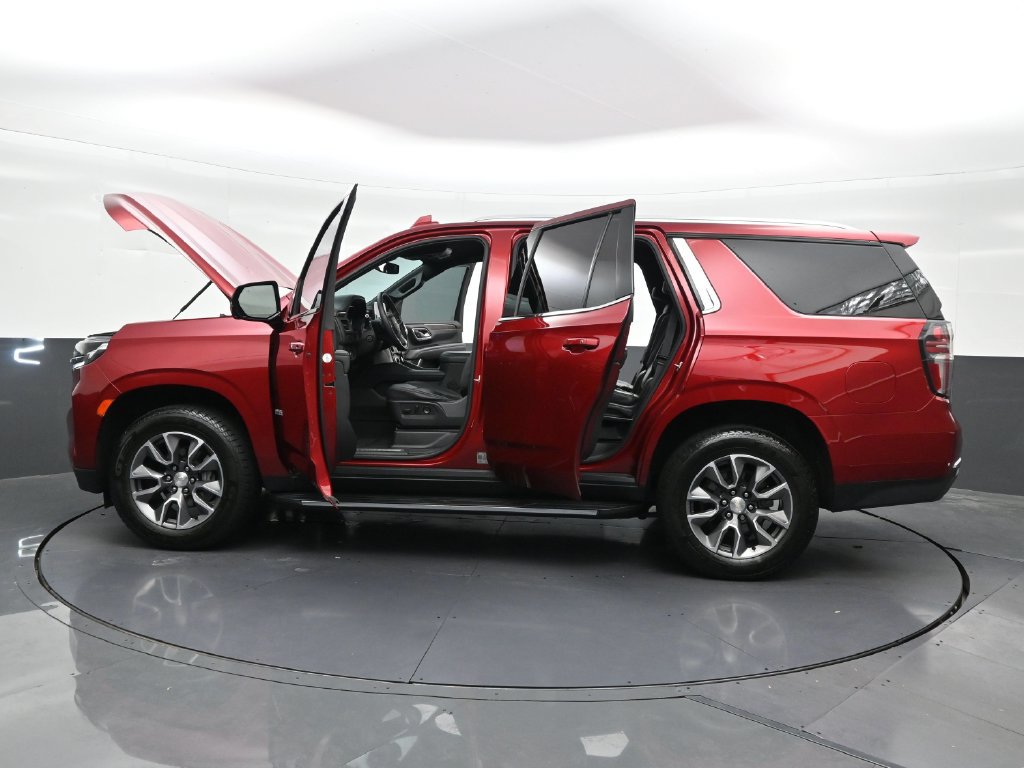 Used 2023 Chevrolet Tahoe LT w/ Luxury Package RWD image 33