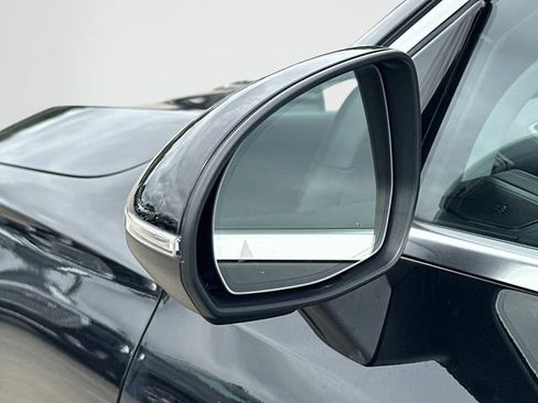 Used 2023 Mercedes-Benz GLC 300 4MATIC image 28