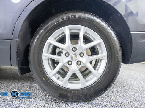 Used 2022 Chevrolet Equinox LT FWD image 44