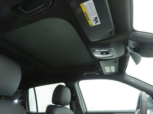 New 2026 Mercedes-Benz GLB 250 image 18