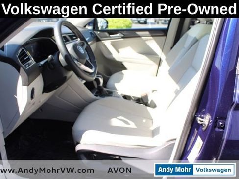 Used 2023 Volkswagen Tiguan SE w/ Panoramic Sunroof Package AWD/4WD image 12