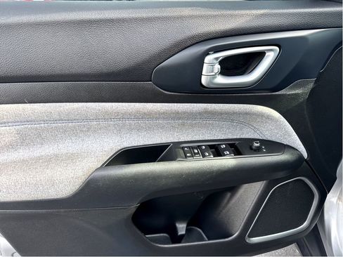 Used 2022 Jeep Compass Latitude w/ Convenience Group image 11