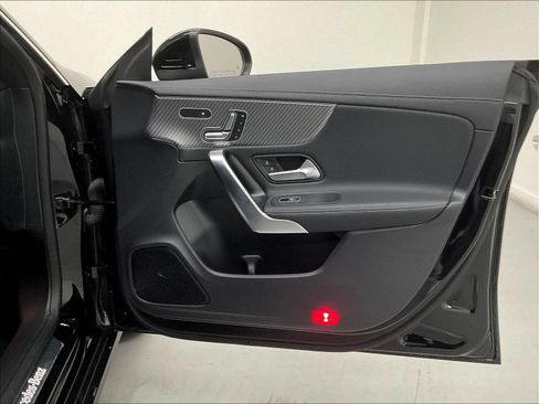 Used 2024 Mercedes-Benz CLA 250 image 17