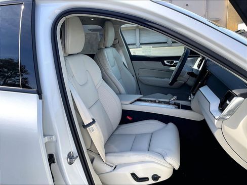 New 2026 Volvo XC60 T8 Ultra w/ Climate Package image 31