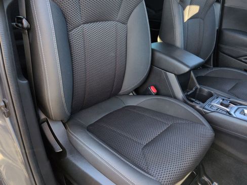 Used 2020 Subaru Forester Premium image 24