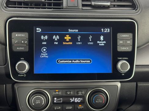 Used 2025 Nissan Leaf S image 21