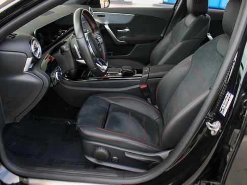 Used 2022 Mercedes-Benz A 220 image 15