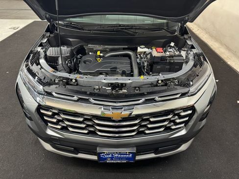 Used 2025 Chevrolet Equinox LT AWD/4WD image 15