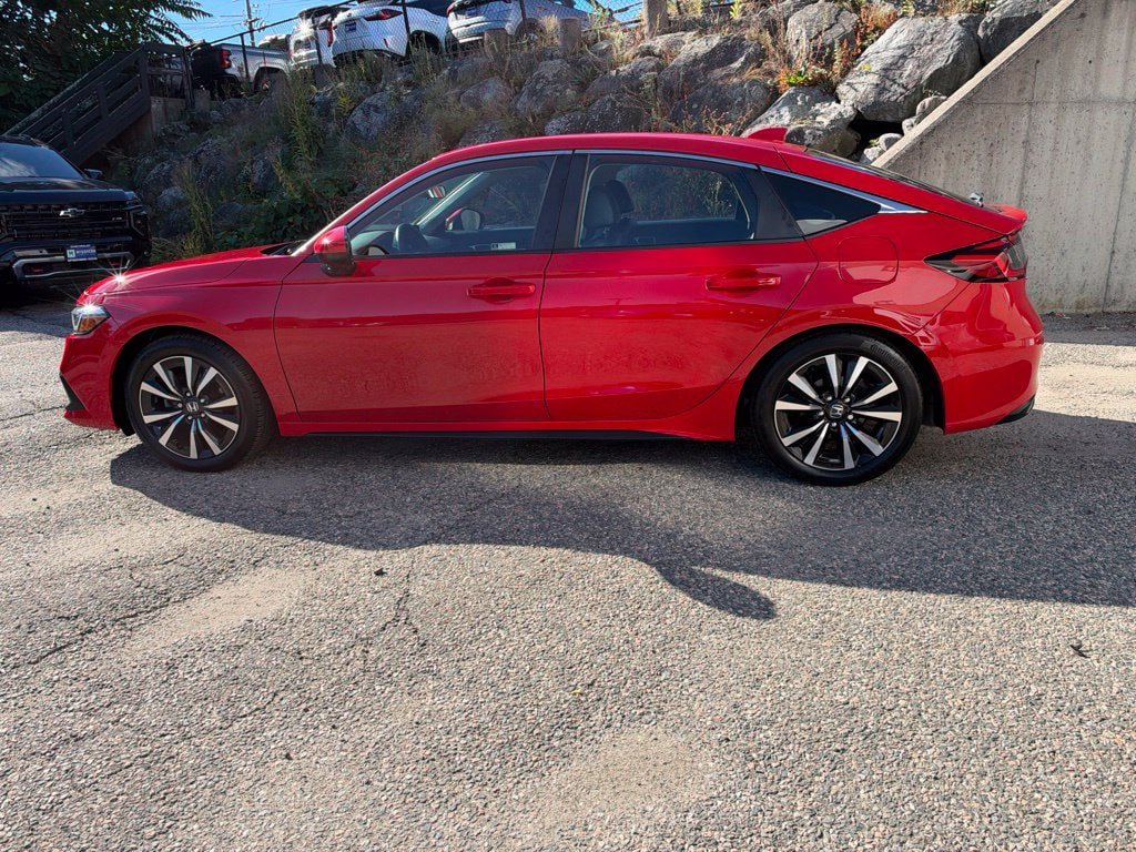 Used 2023 Honda Civic EX-L image 2