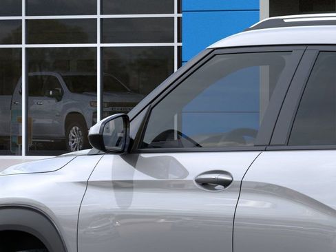 New 2026 Chevrolet TrailBlazer LT w/ Convenience Package AWD/4WD image 12