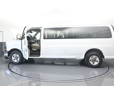 Used 2020 GMC Savana 3500 LT w/ LT Preferred Equipment Group image 67