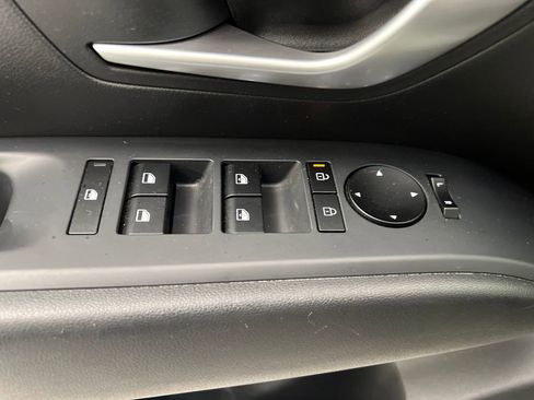 Used 2025 Hyundai Santa Cruz SEL FWD image 12