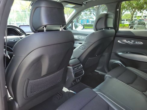 Used 2022 Genesis GV70 3.5T Sport AWD/4WD image 9