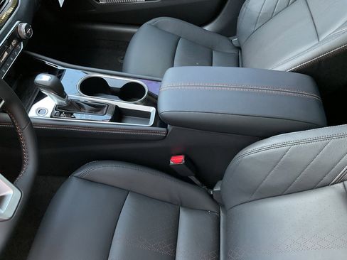 New 2025 Nissan Altima 2.5 SR image 32