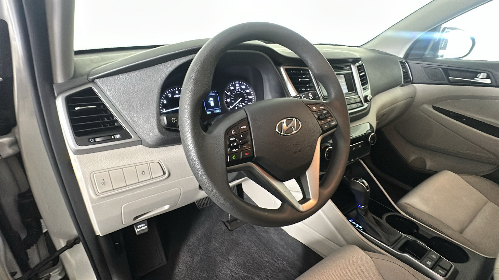 Used 2016 Hyundai Tucson SE w/ Option Group 02 AWD/4WD image 16