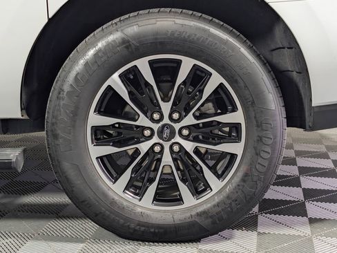 Certified 2025 Ford Expedition Max Platinum AWD/4WD image 27