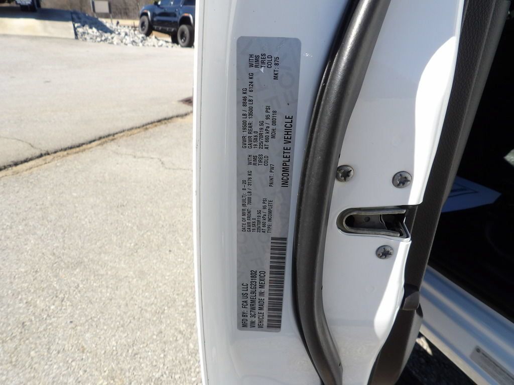 Used 2020 RAM 5500 Tradesman RWD image 61