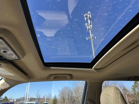 Used 2012 Toyota 4Runner SR5 w/ Convenience Pkg image 18