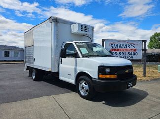 Used 2015 Chevrolet Express 4500 image 1