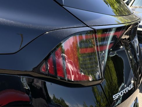 New 2026 Kia Sportage SX AWD/4WD image 22