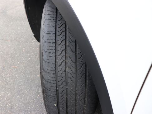 Used 2023 Buick Envision Preferred image 56