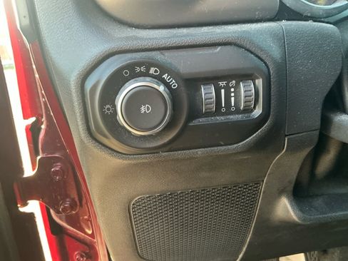 Used 2021 Jeep Wrangler Unlimited Sport image 21