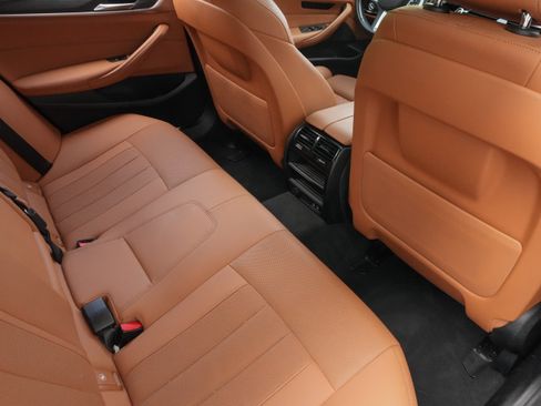 Used 2023 BMW 540i w/ M Sport Package RWD image 30