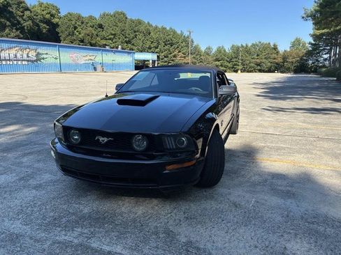 Used 2009 Ford Mustang GT Premium RWD image 32