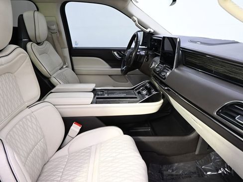 Certified 2020 Lincoln Navigator L Black Label image 16