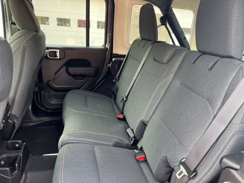 New 2025 Jeep Wrangler Unlimited Sport image 10