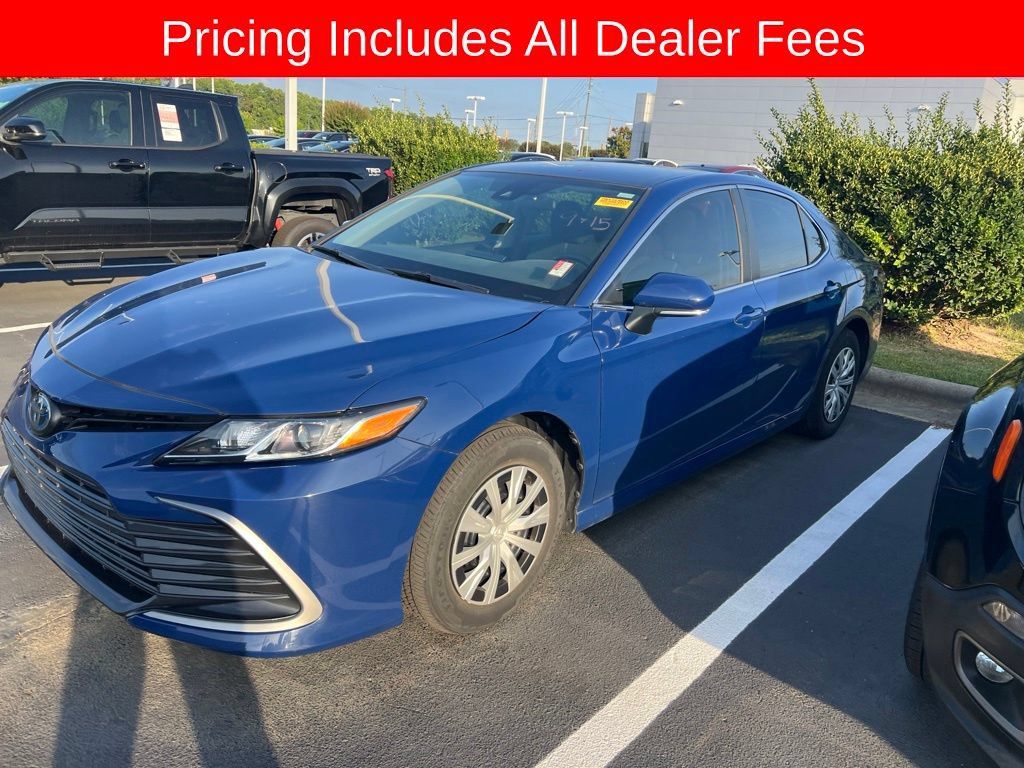 Used 2024 Toyota Camry LE w/ Cold Weather Package FWD image 18