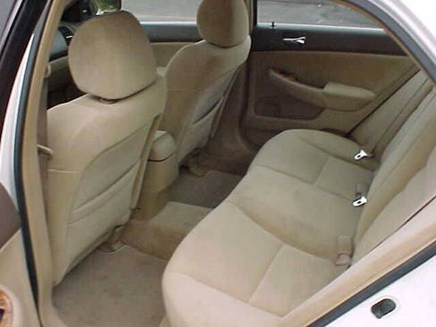 Used 2004 Honda Accord EX image 9