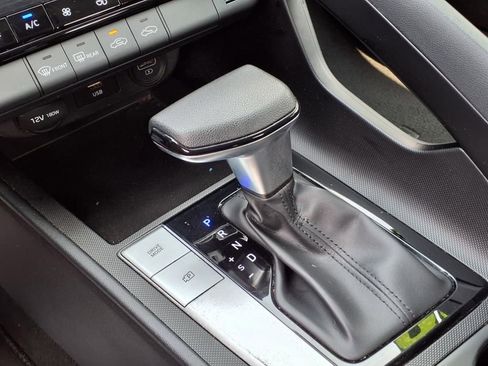 Used 2023 Hyundai Elantra SEL image 16