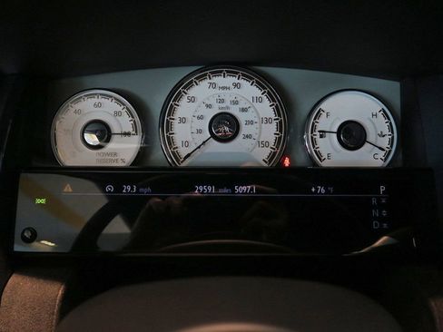 Used 2016 Rolls-Royce Dawn image 14