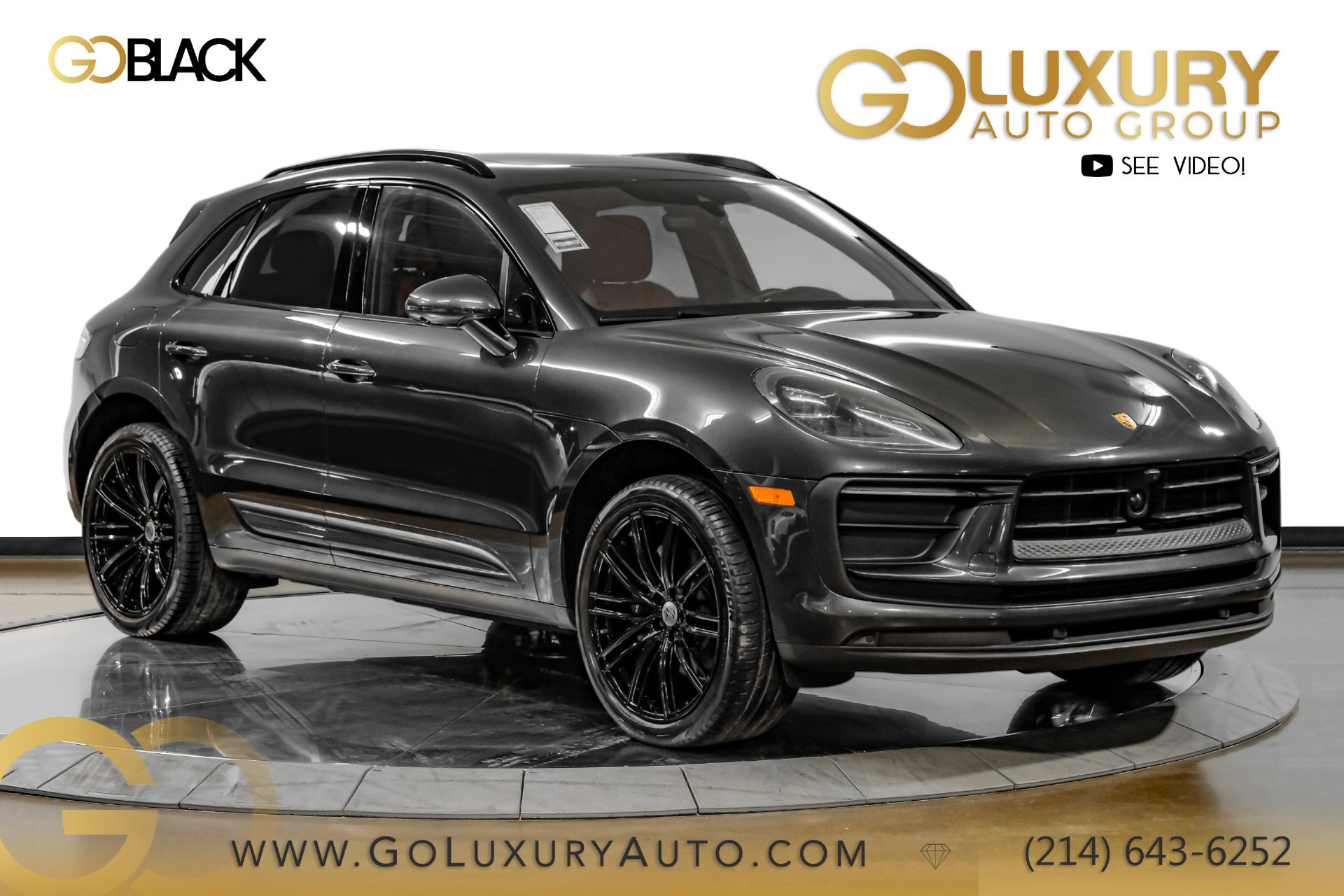 Used 2024 Porsche Macan AWD/4WD image 1