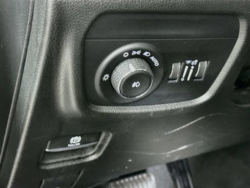 Used 2023 Jeep Grand Cherokee Overland w/ Adv Protech Group III AWD/4WD image 19