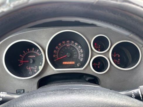 Used 2010 Toyota Tundra 4x4 CrewMax image 23