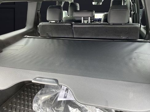 Used 2024 Lexus GX 550 image 19