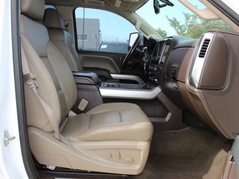 Used 2016 Chevrolet Silverado 2500 LTZ w/ Duramax Plus Package AWD/4WD image 21
