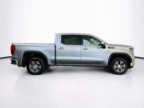Used 2025 GMC Sierra 1500 SLT AWD/4WD image 10