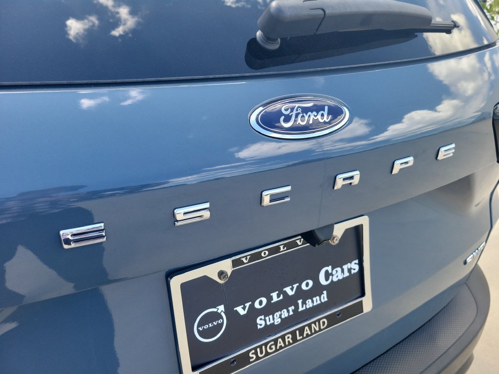 Used 2025 Ford Escape ST-Line Select AWD/4WD image 9
