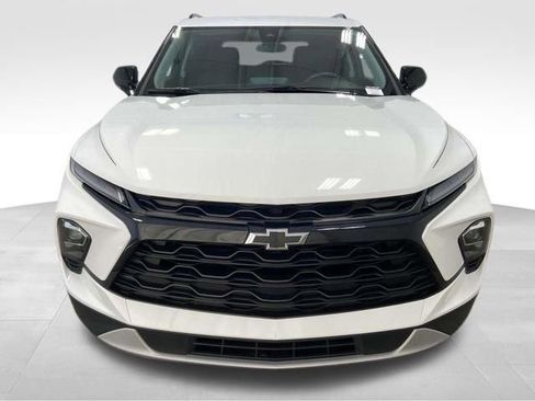 Used 2023 Chevrolet Blazer LT w/ Midnight/Sport Edition image 2