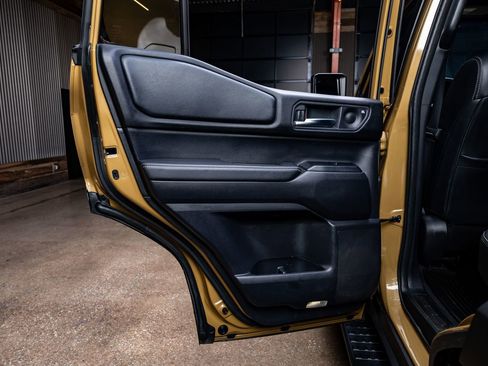 Used 2025 Toyota Land Cruiser image 37