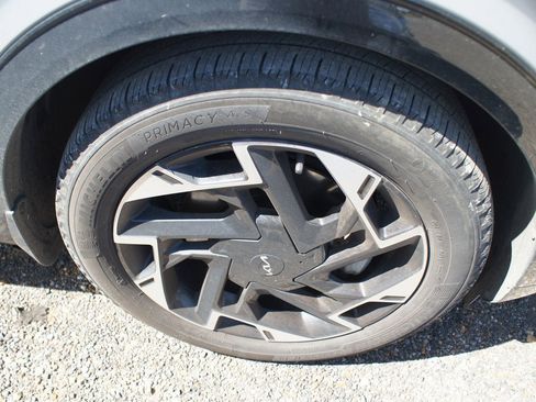 Used 2023 Kia Sportage SX FWD image 3