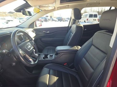 Used 2022 GMC Acadia Denali w/ Denali Ultimate Package image 18