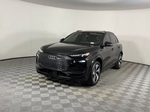 Used 2025 Audi Q6 e-tron Premium Plus w/ Premium Plus AWD/4WD image 3