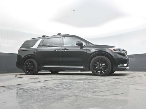 Used 2022 Kia Carnival SX Prestige FWD image 29