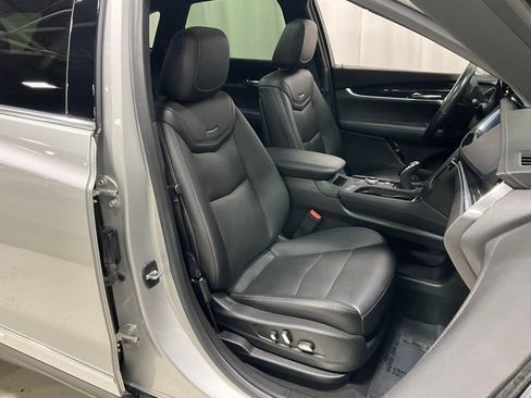 Used 2020 Cadillac XT5 Premium Luxury AWD/4WD image 8